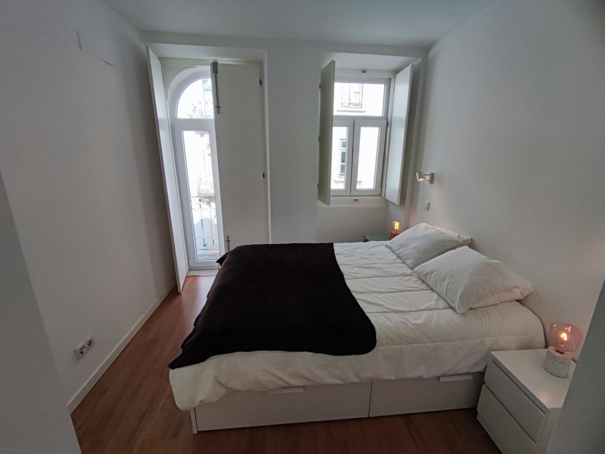 T1 Balcony W River Views, R Cardiff, Apartamento