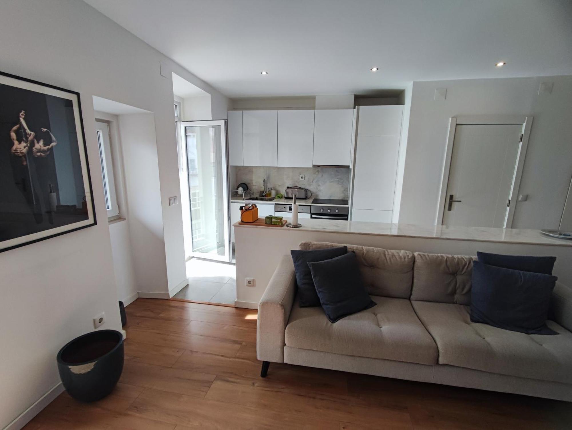 Apartamento T1 Balcony W River Views, R Cardiff,